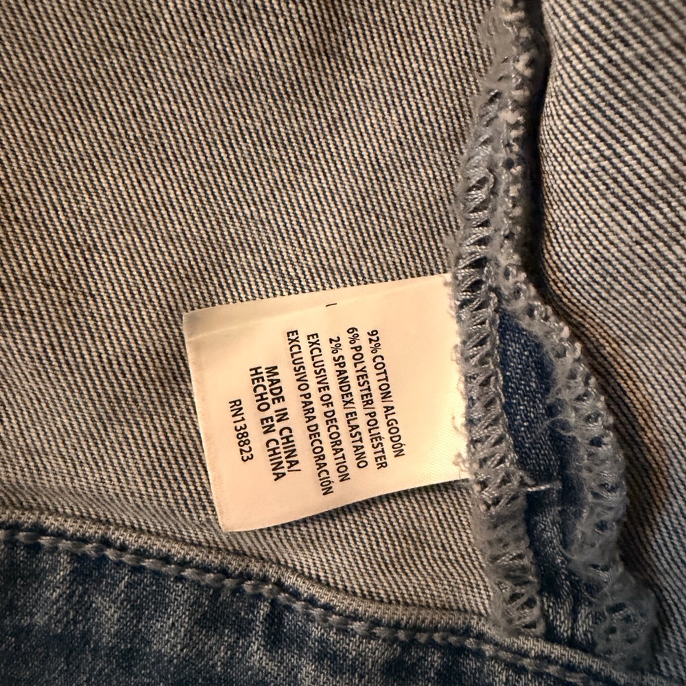 Idyllwind Blue Denim Stars and Fringe Jean Jacket - Picture 13 of 14